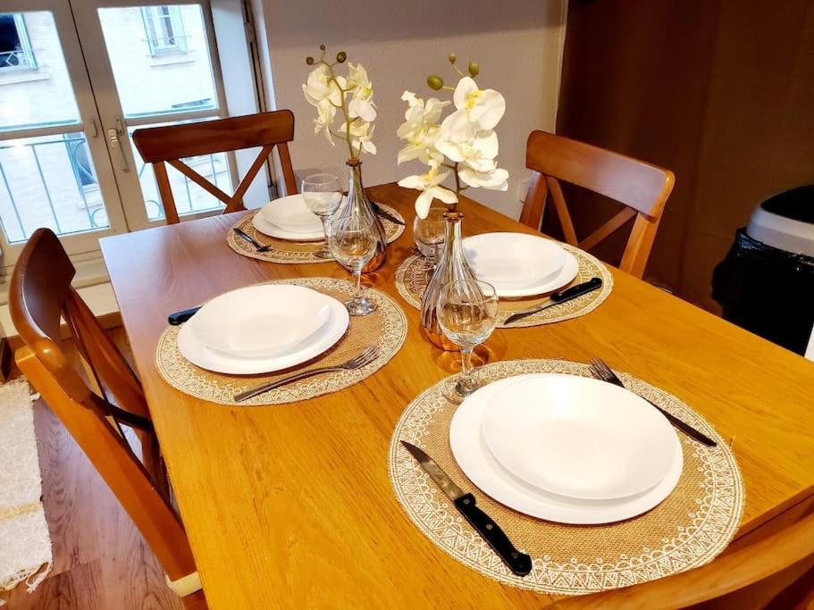 Appartement Chaleureux Au Pied De La Cite Avec Parking Carcassonne Dış mekan fotoğraf