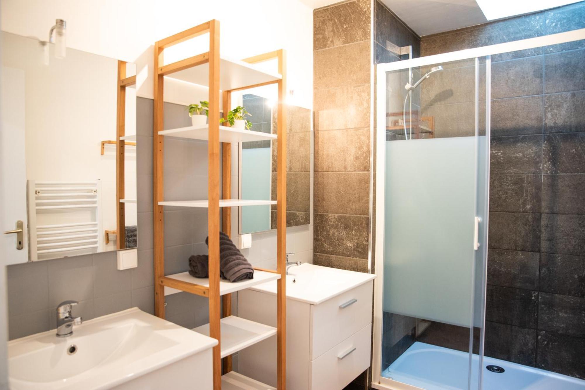 Appartement Chaleureux Au Pied De La Cite Avec Parking Carcassonne Dış mekan fotoğraf